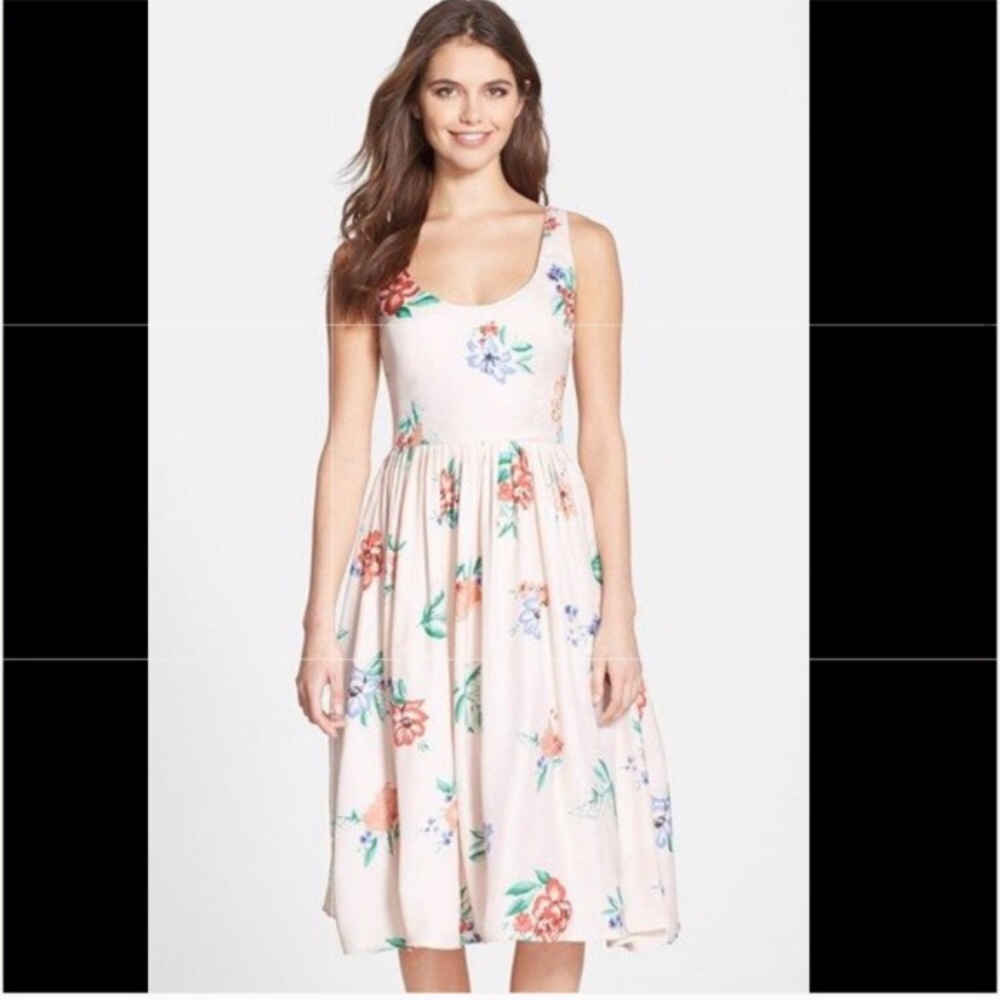 BB Dakota Pink Floral Midi Dress